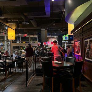 Bar louie woodlands - Bar Louie offers a fun, free-spirited environment for parties, corporate events, happy hour mixers & more. Book your party today!